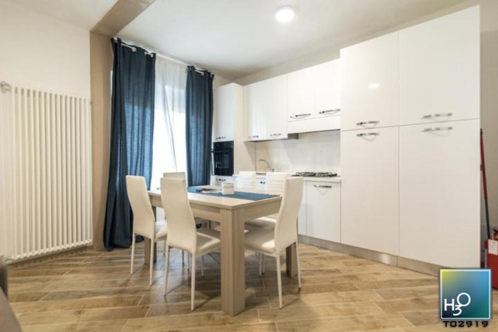 H3O Lago Di Garda Desenzano del Garda Room photo