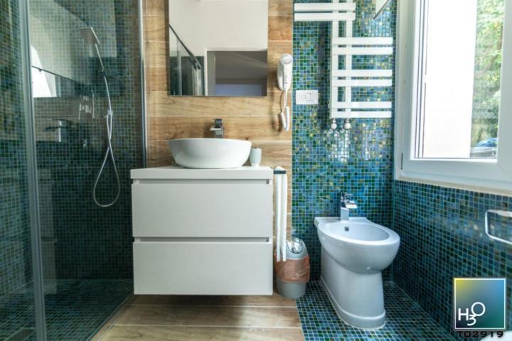 H3O Lago Di Garda Desenzano del Garda Room photo